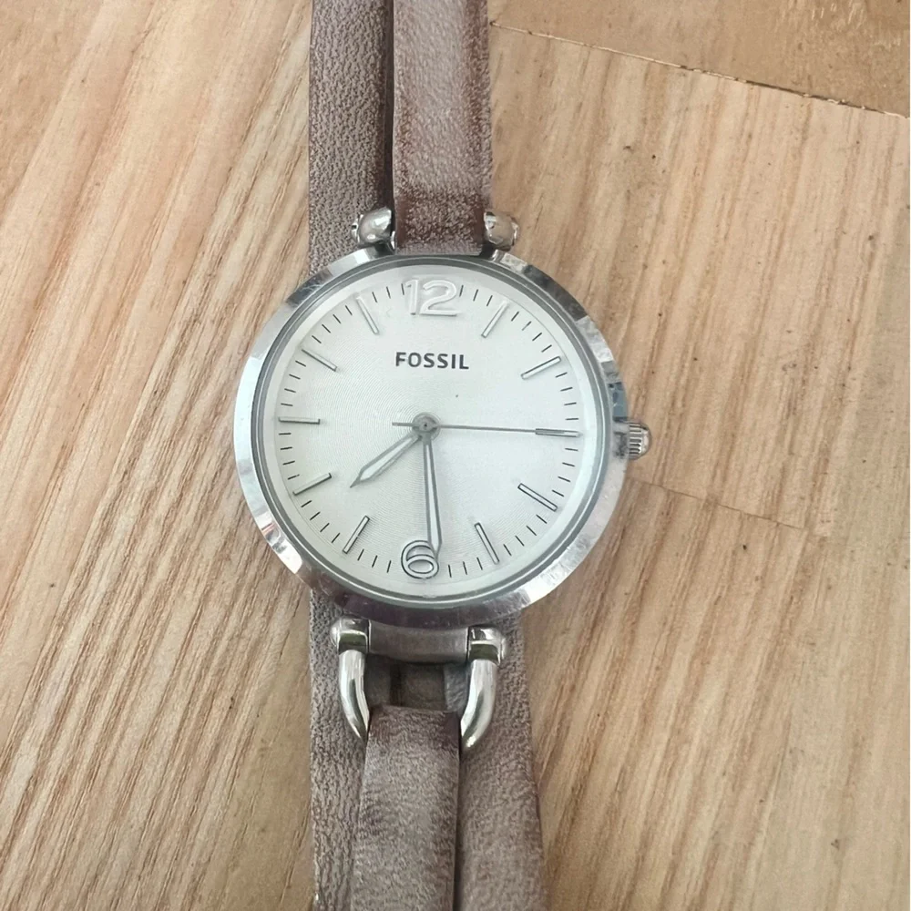 Fossil ladies triple strap brown leather bracelet watch NEW BATTERY